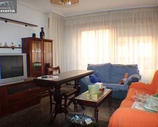 Living room of Flat for sale in  Albacete Capital  with Heating, Storage room and Balcony