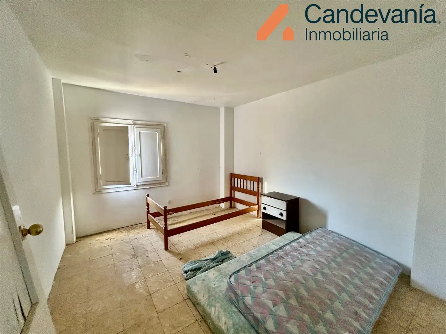 Habitación de Nave industrial en venta en Zuera