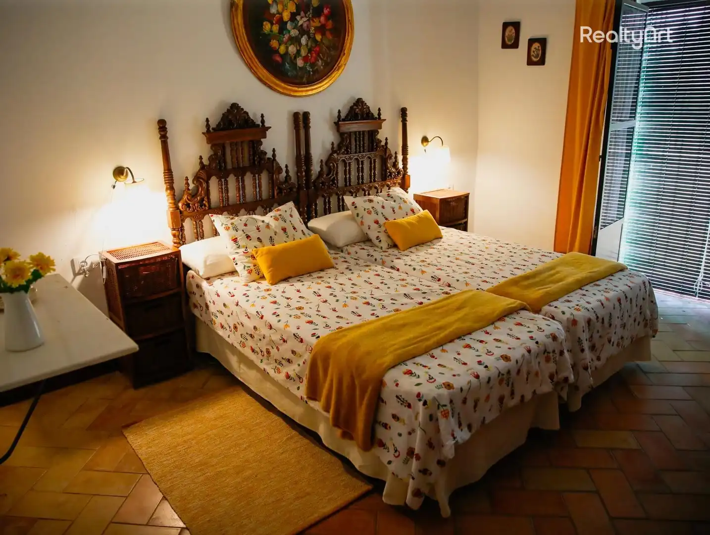 Dormitori de Casa o xalet en venda en El Castillo de las Guardas amb Aire condicionat, Calefacció i Jardí privat
