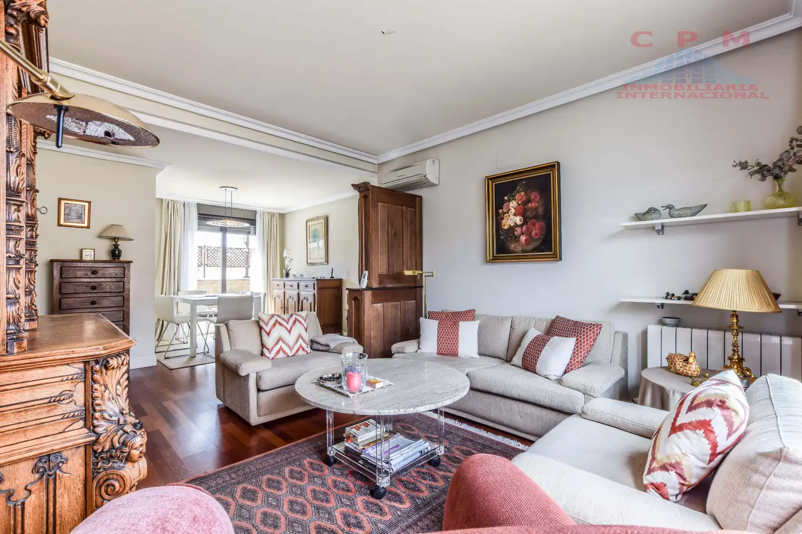 Sala d'estar de Àtic de lloguer en Madrid amb Aire condicionat, Calefacció i Parquet
