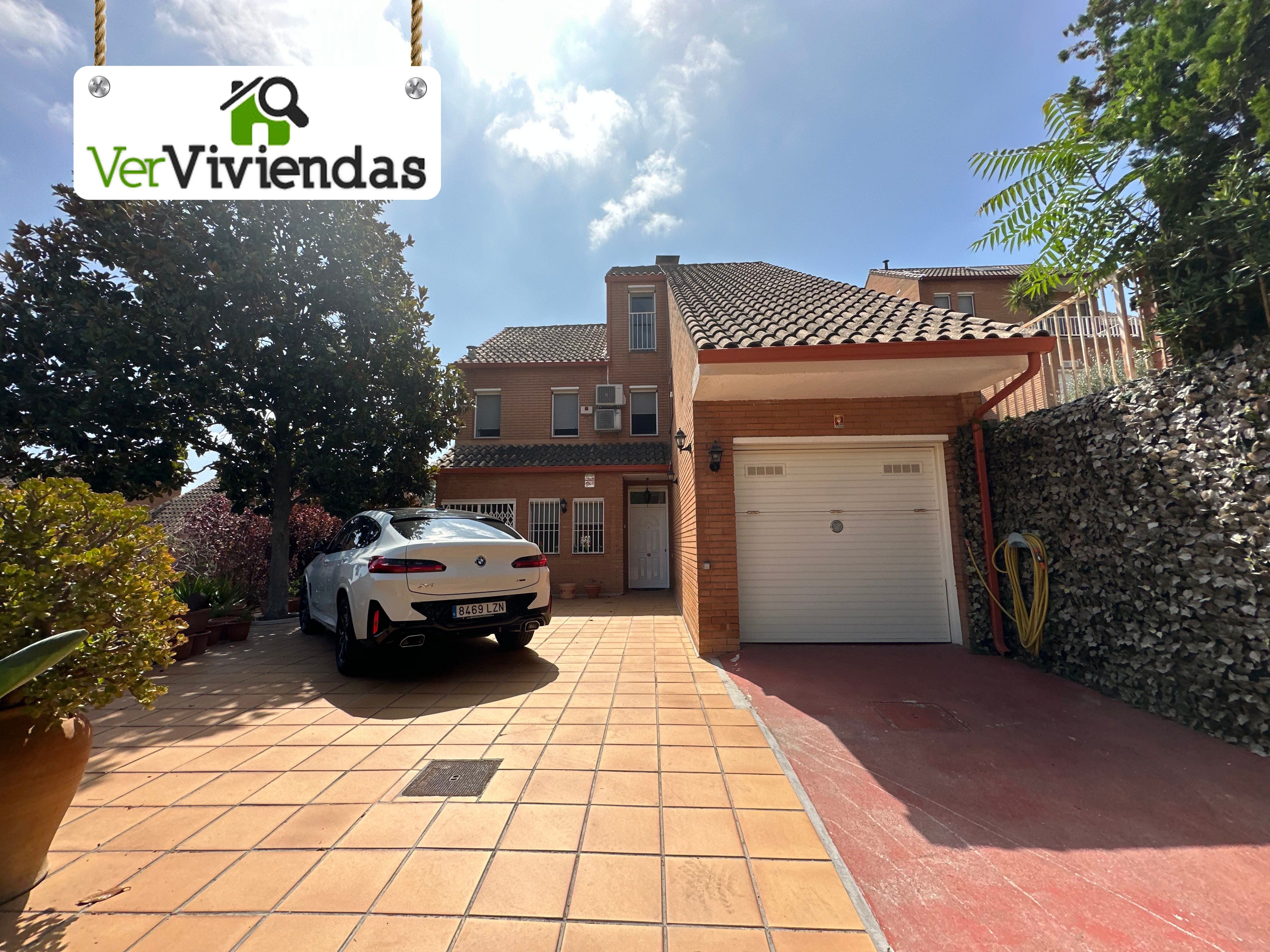 Casa adosada en venda a Carrer de la Pau, 33, Corbera de Llobregat