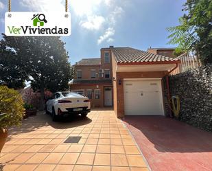 Casa adosada en venda a Carrer de la Pau, 33, Corbera de Llobregat