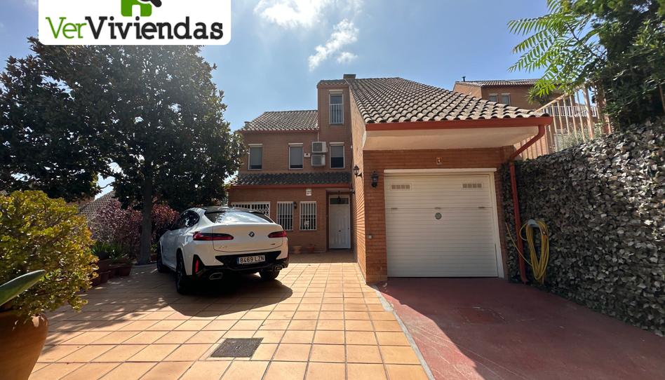 Foto 1 de Casa adosada en venda a Carrer de la Pau, 33, Corbera de Llobregat, Barcelona