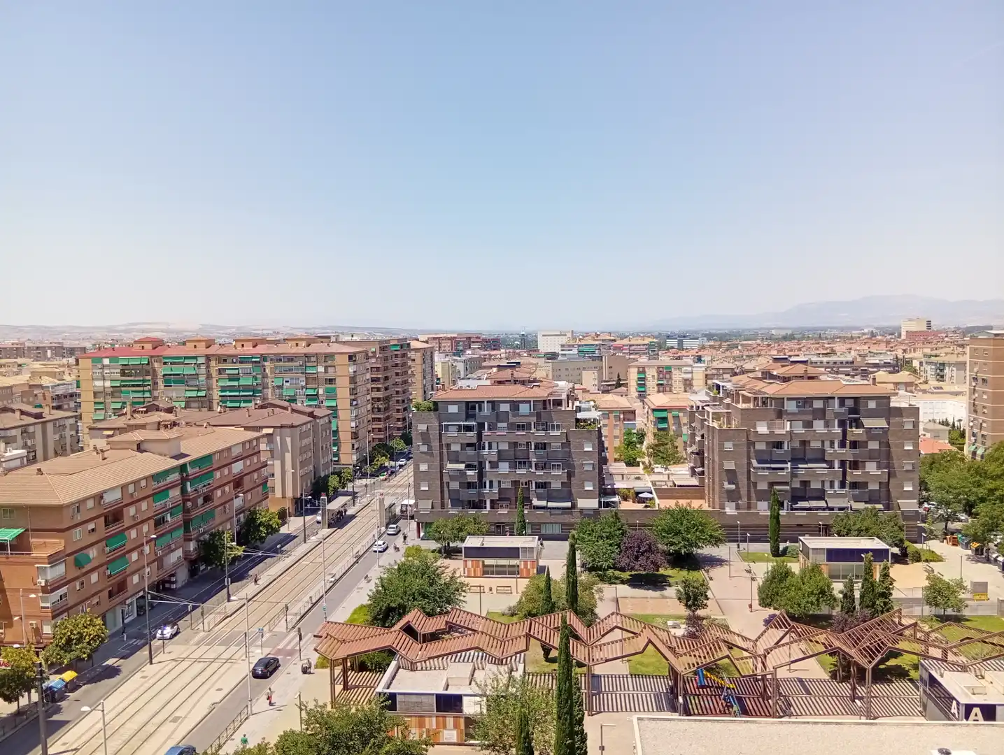 Außenansicht von Wohnung zur Miete in Granada mit Terrasse, Möbliert und Ofen