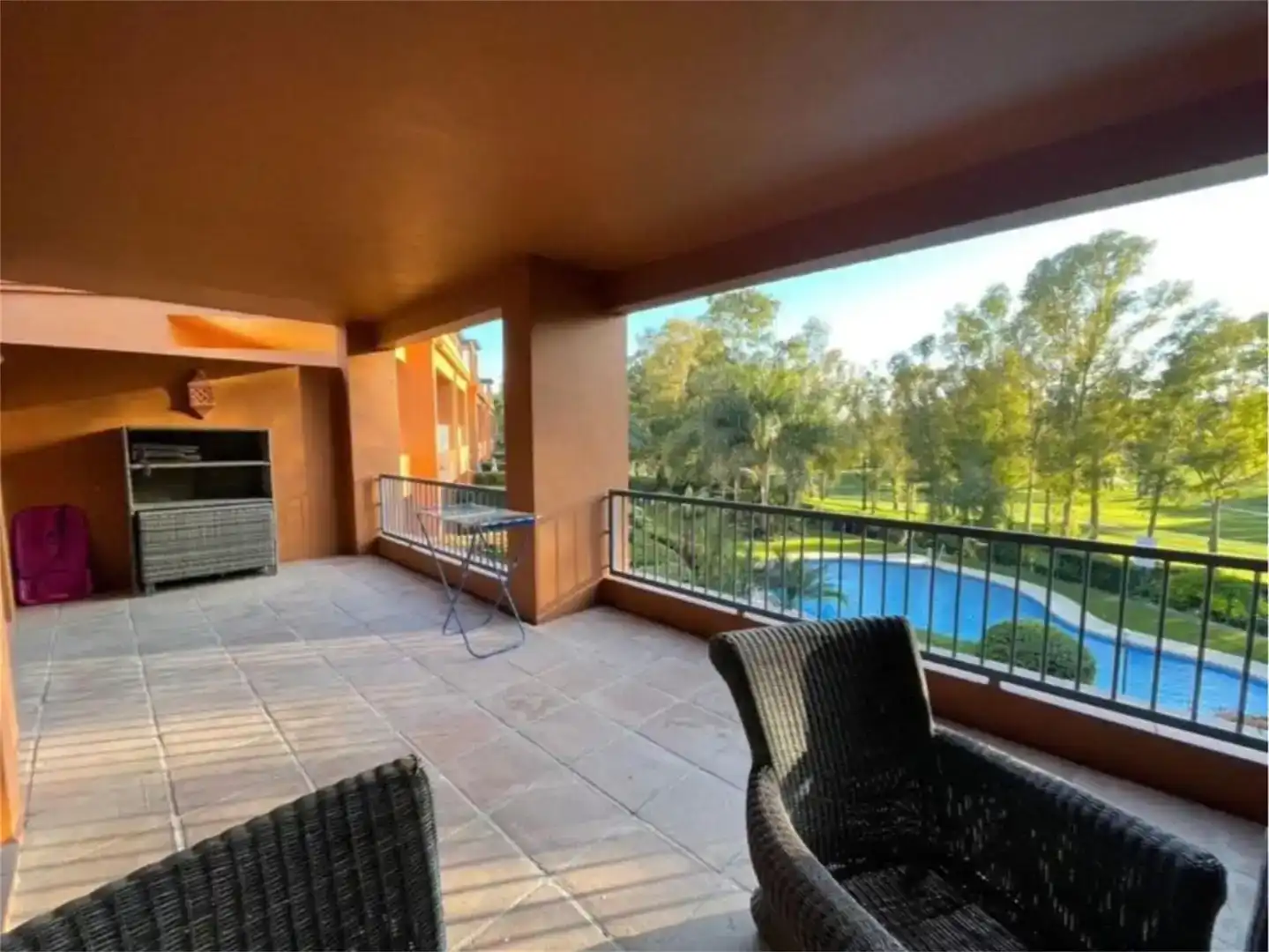 Terrasse von Wohnung zur Miete in Estepona mit Klimaanlage und Schwimmbad