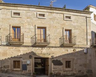 Exterior view of Building for sale in San Martín de Trevejo