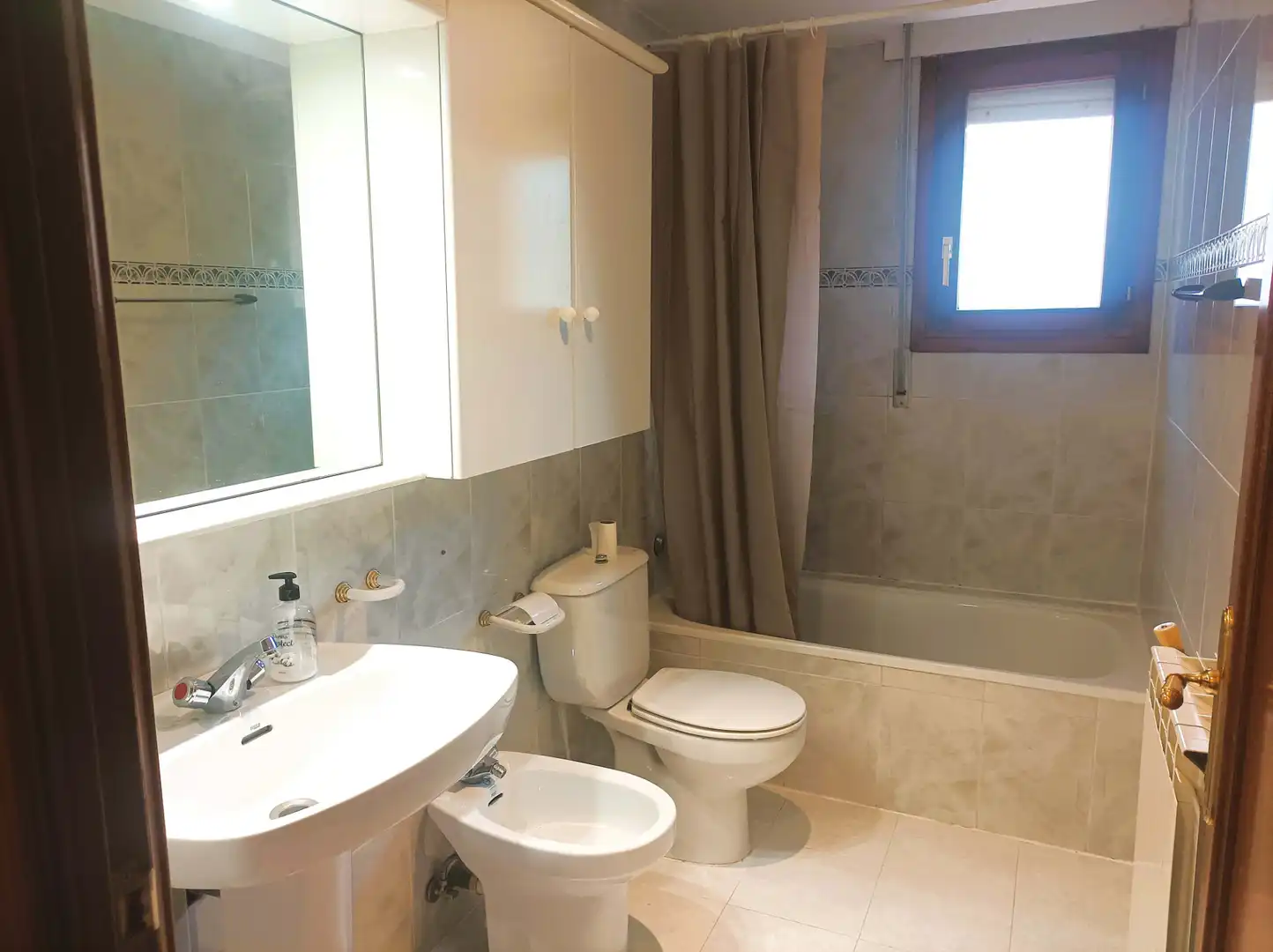 Baño de Piso en venta en Arnedillo con Calefacción, Terraza y Trastero