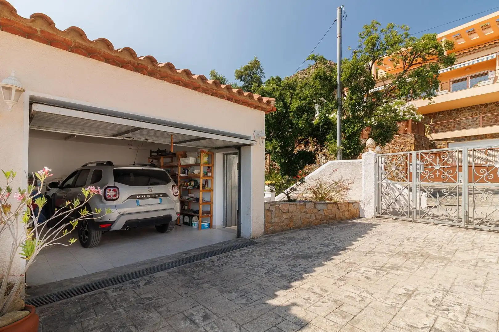 Aparcament de Casa o xalet en venda en Roses amb Aire condicionat, Calefacció i Terrassa
