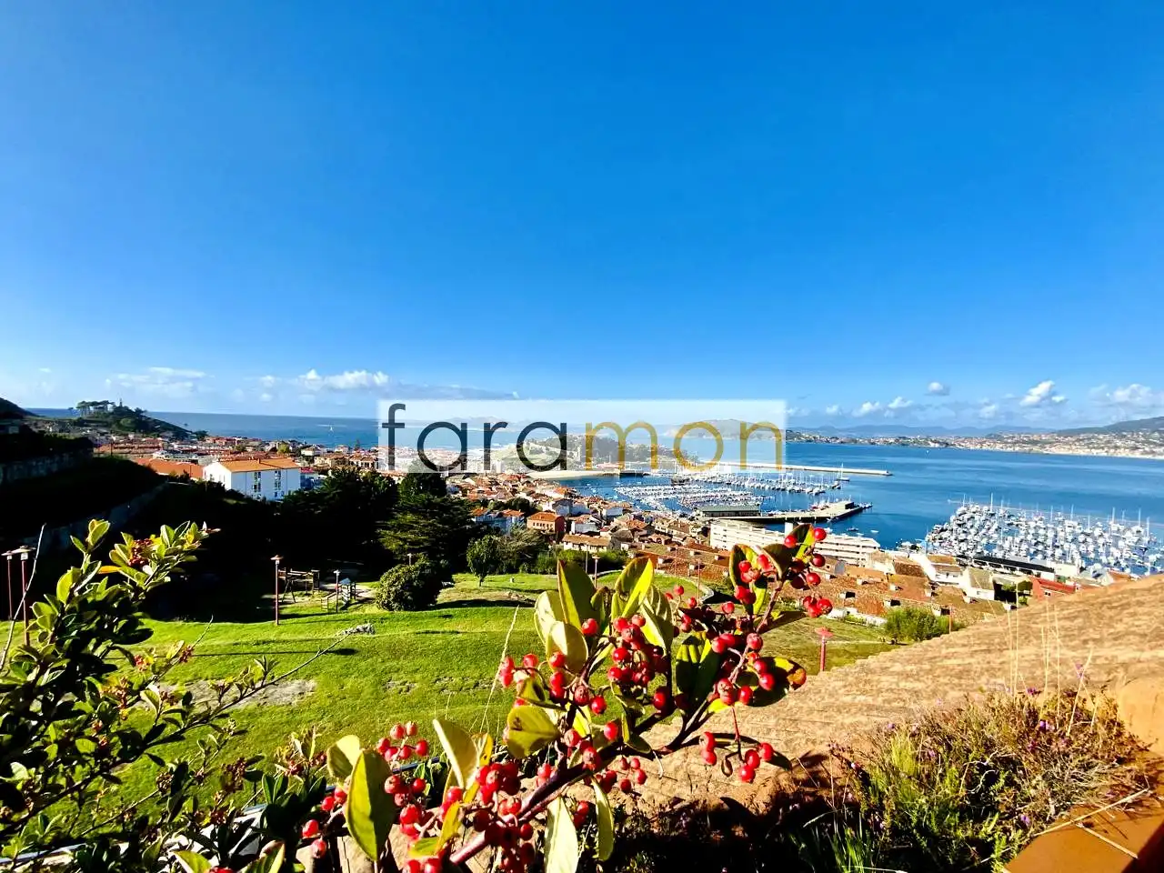 Duplexes for rent in Rafael Freire, Baiona