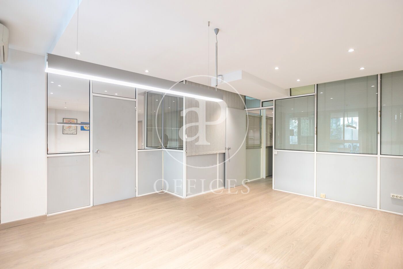 Office to rent in  Barcelona Capital  with Air Conditioner and Heating