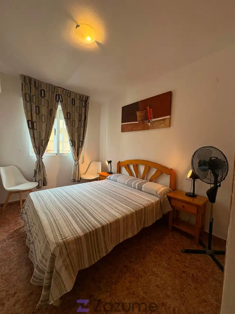 Habitación de Piso de alquiler en Torrevieja con Aire acondicionado, Calefacción y Piscina