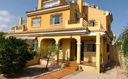 Exterior view of Single-family semi-detached for sale in Orihuela  with Terrace and Balcony