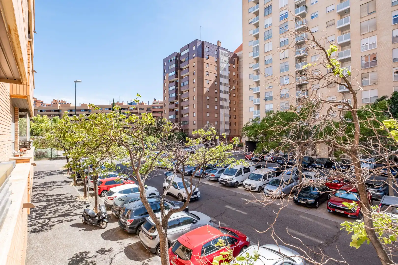 Exterior view of Flat for sale in Zaragoza  with Air Conditioner, Heating and Parquet flooring