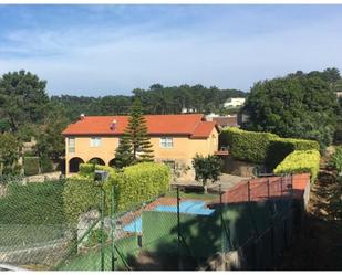 Vista exterior de Casa o xalet en venda en Ribeira amb Terrassa i Piscina