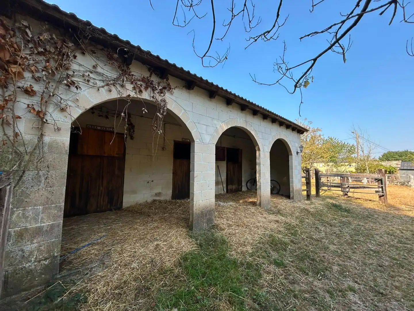 Vista exterior de Casa o xalet en venda en Cospeito amb Calefacció, Jardí privat i Terrassa