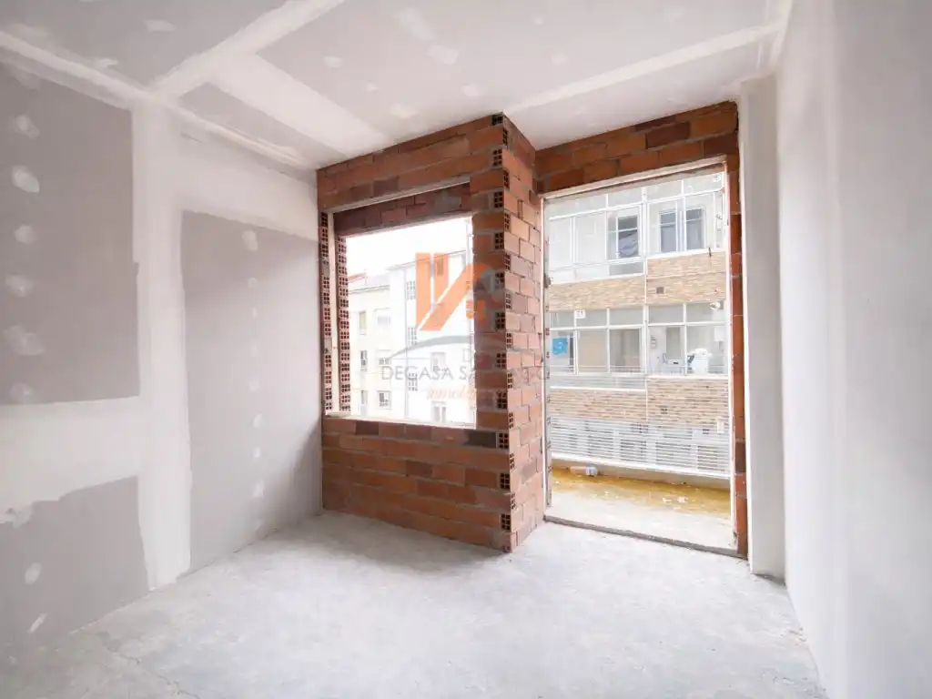 Apartamento en venta en Santiago de Compostela  con Balcón