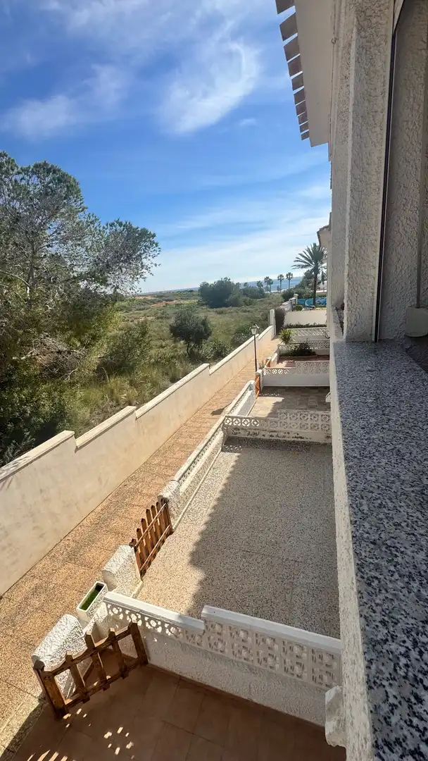 Terrassa de Casa adosada en venda en Orihuela amb Moblat