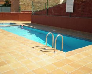 Swimming pool of Flat to rent in Manresa  with Air Conditioner, Heating and Parquet flooring