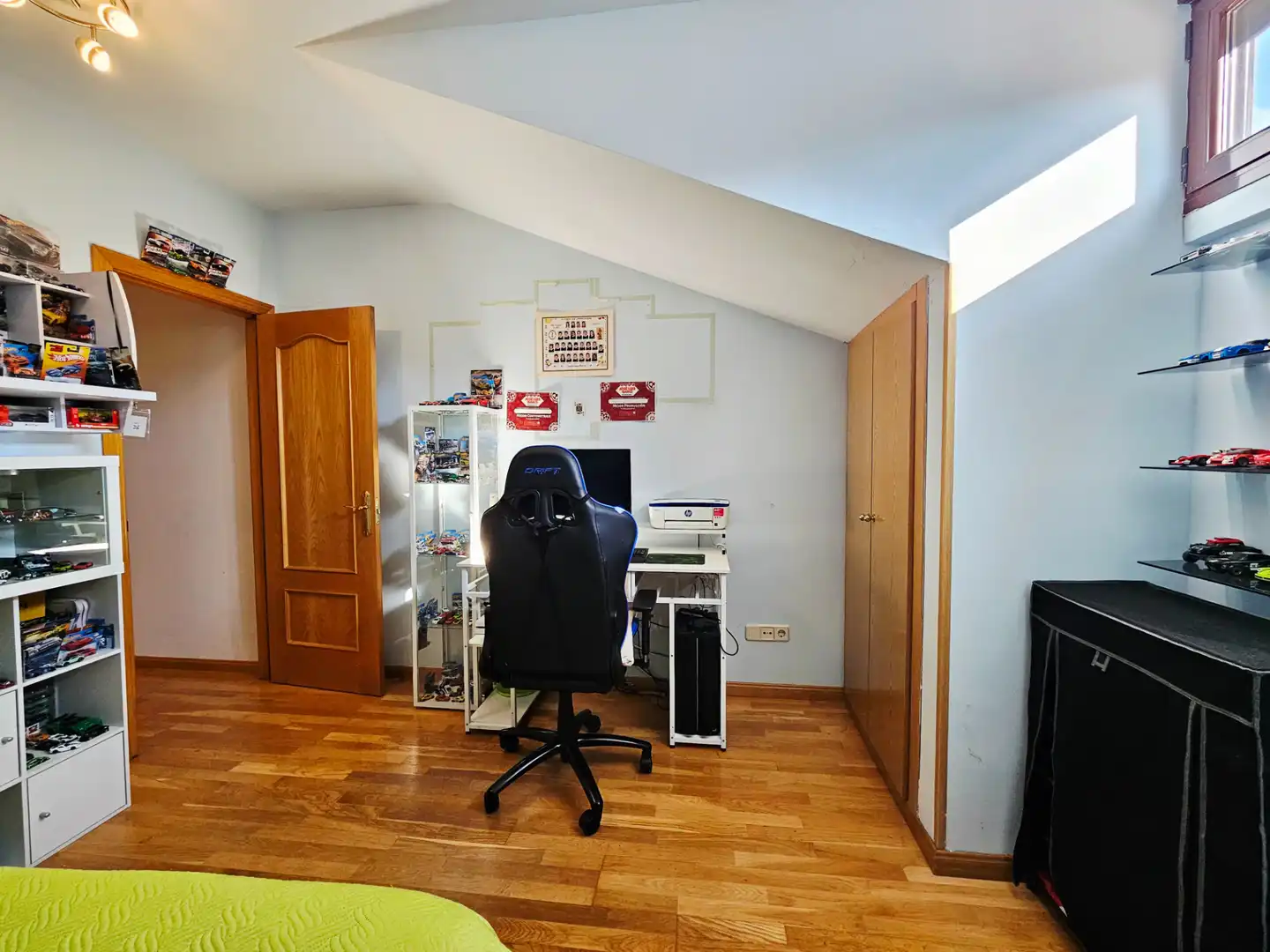 Dormitori de Dúplex en venda en Guadarrama amb Calefacció, Parquet i Traster