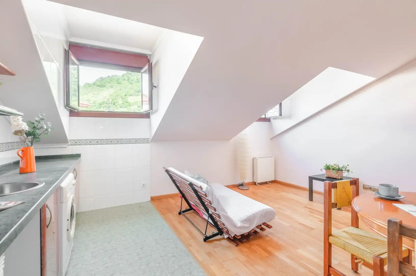 Terraza de Ático en venta en Teverga con Calefacción, Trastero y Amueblado