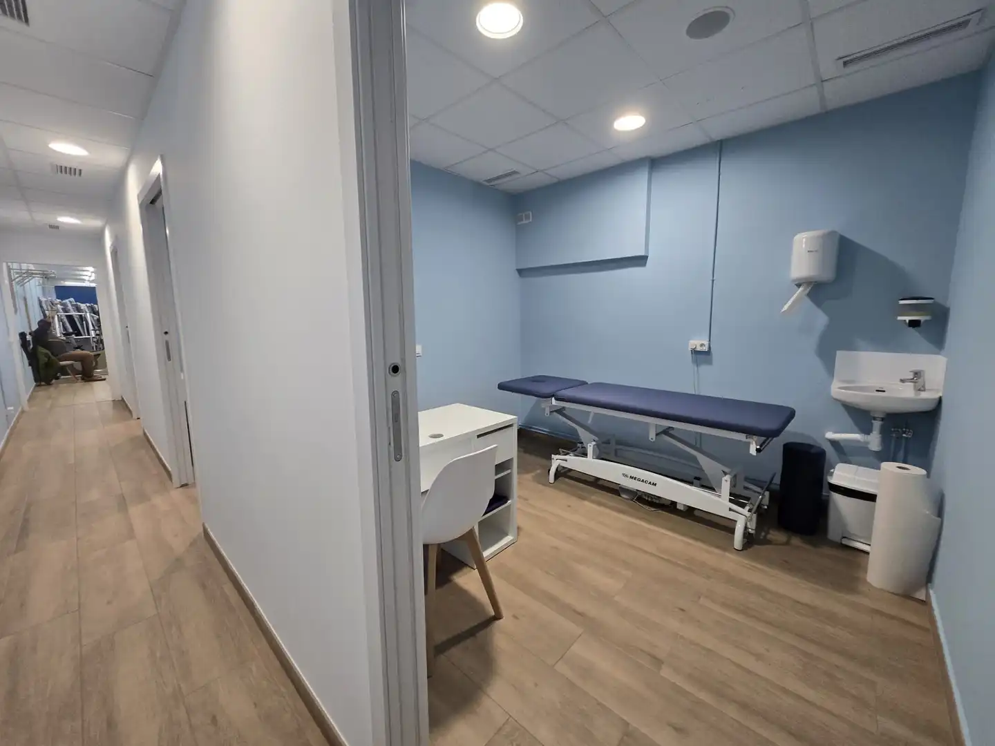 Oficina de lloguer en L'Hospitalet de Llobregat amb Aire condicionat, Calefacció i Moblat