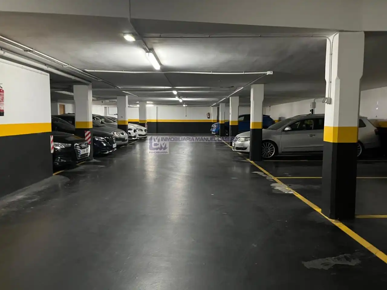 Parking of Apartments for rent in Cáceres  with Air Conditioner, Heating and Terrace