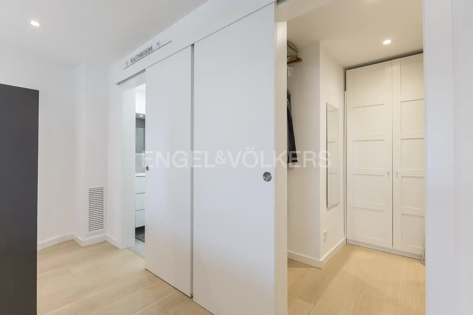 Habitación de Ático de alquiler en Eixample