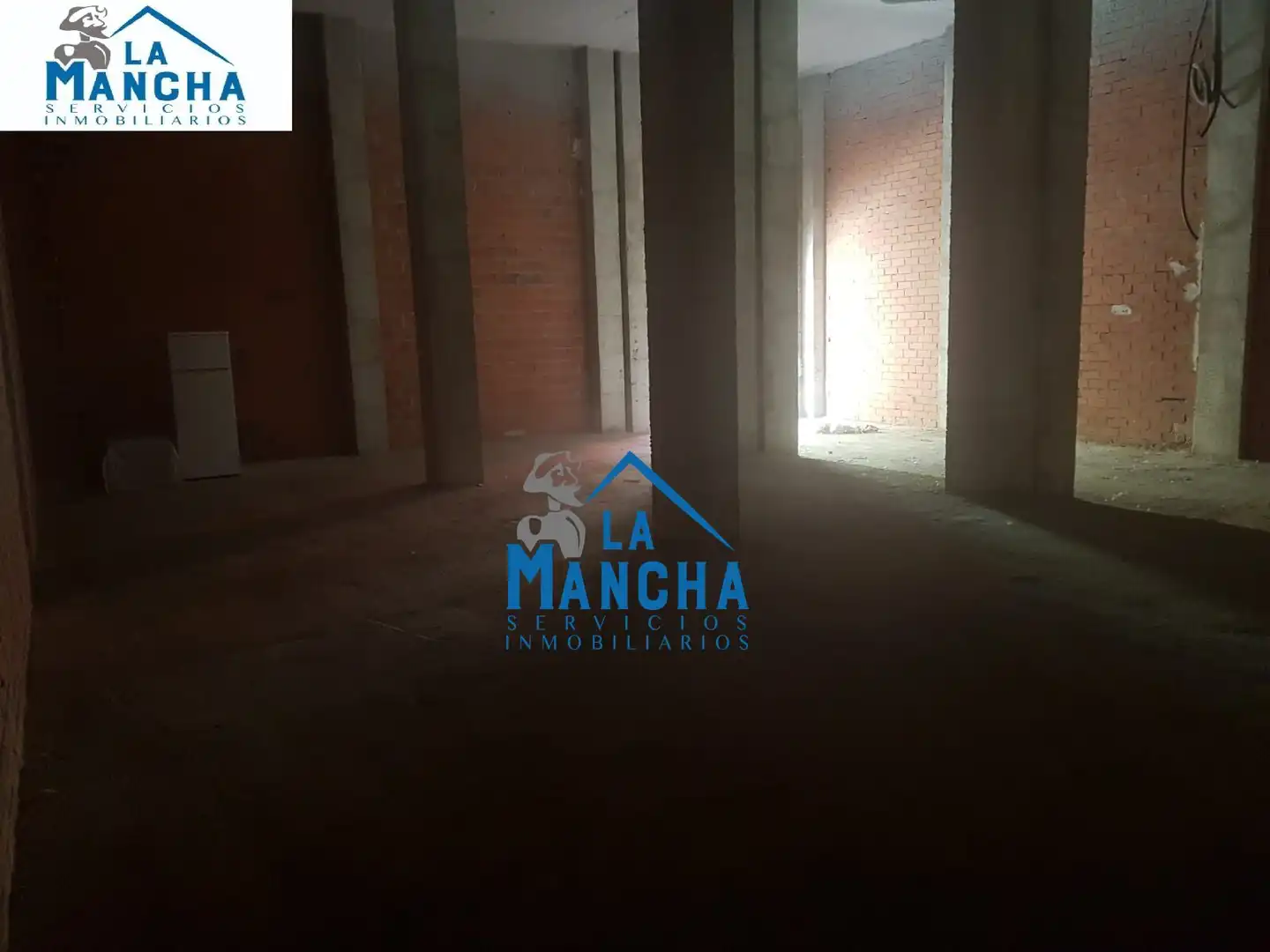 Local en venta en Calle SAN CARLOS DE NICARAGUA, Imaginalia - Llanos del Águila