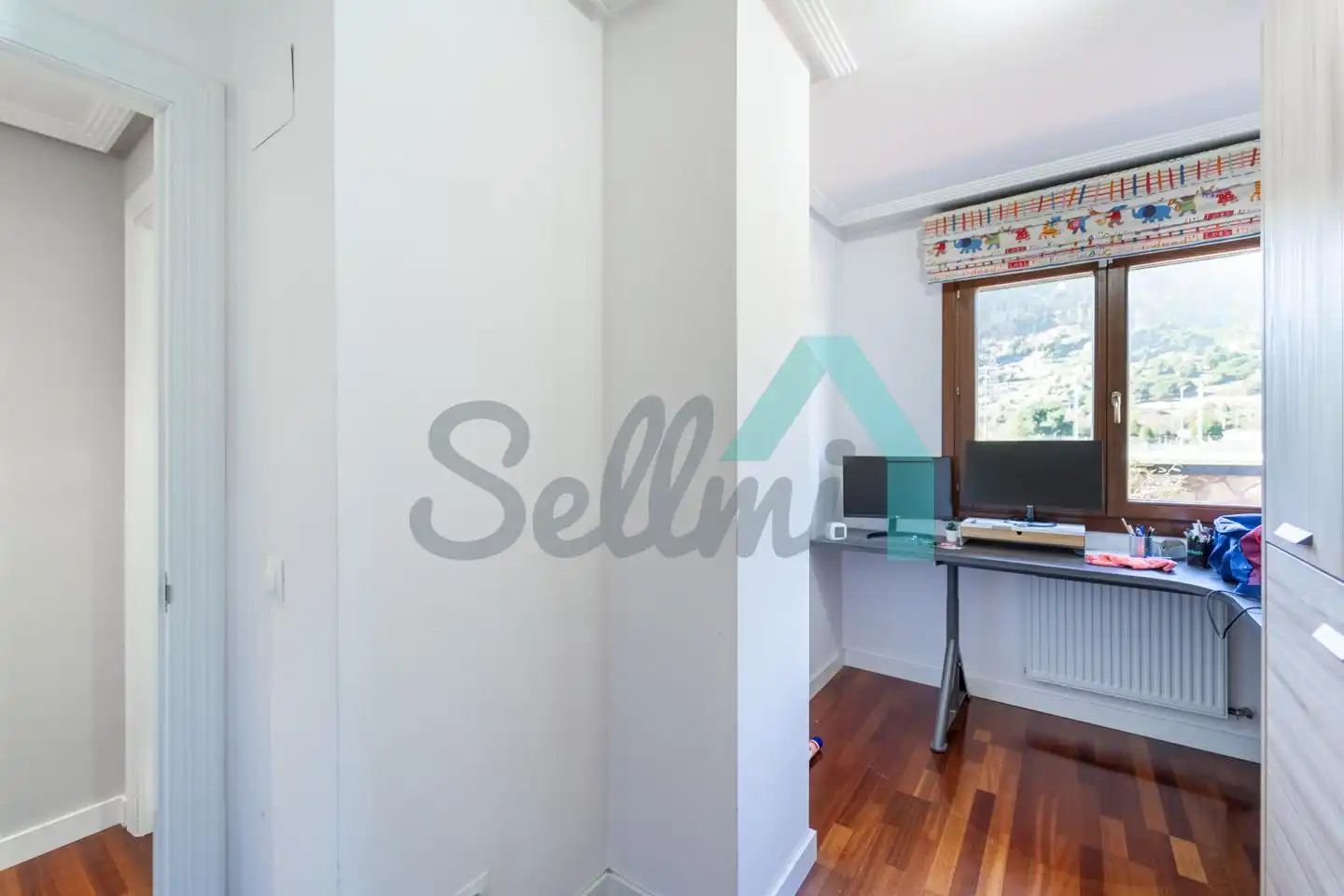 Ático en venta en Oviedo  con Calefacción, Parquet y Terraza