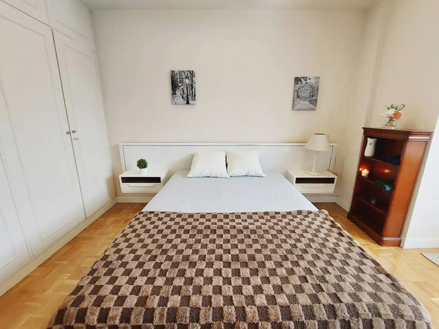 Bedroom of Flat for rent in Madrid  with Air Conditioner, Heating and Washing machine