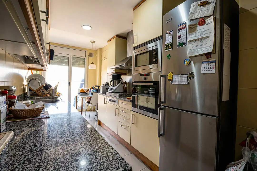 Cuina de Pis en venda en Canovelles amb Aire condicionat, Calefacció i Jardí privat