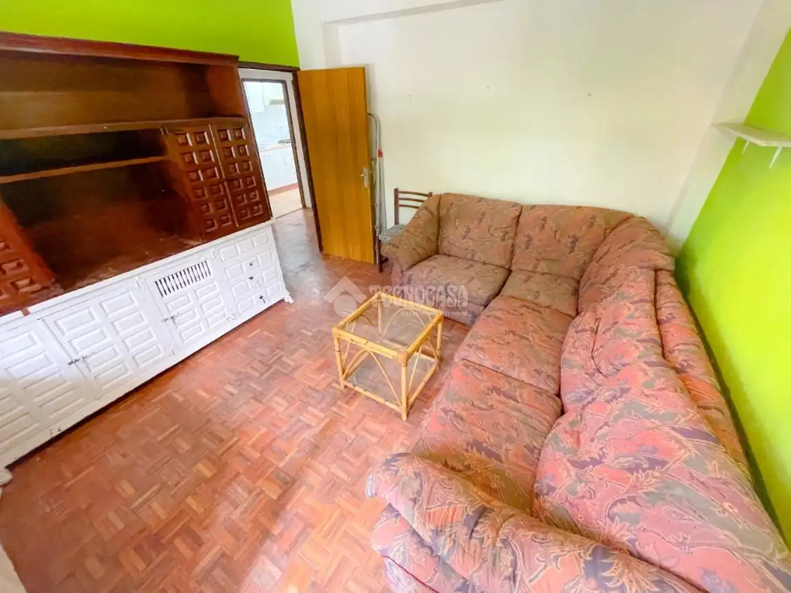 Sala de estar de Piso en venta en Guadarrama con Calefacción, Terraza y Piscina comunitaria