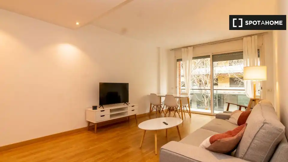 Wohnzimmer von Wohnung zur untervermieten in Barcelona mit Klimaanlage und Terrasse