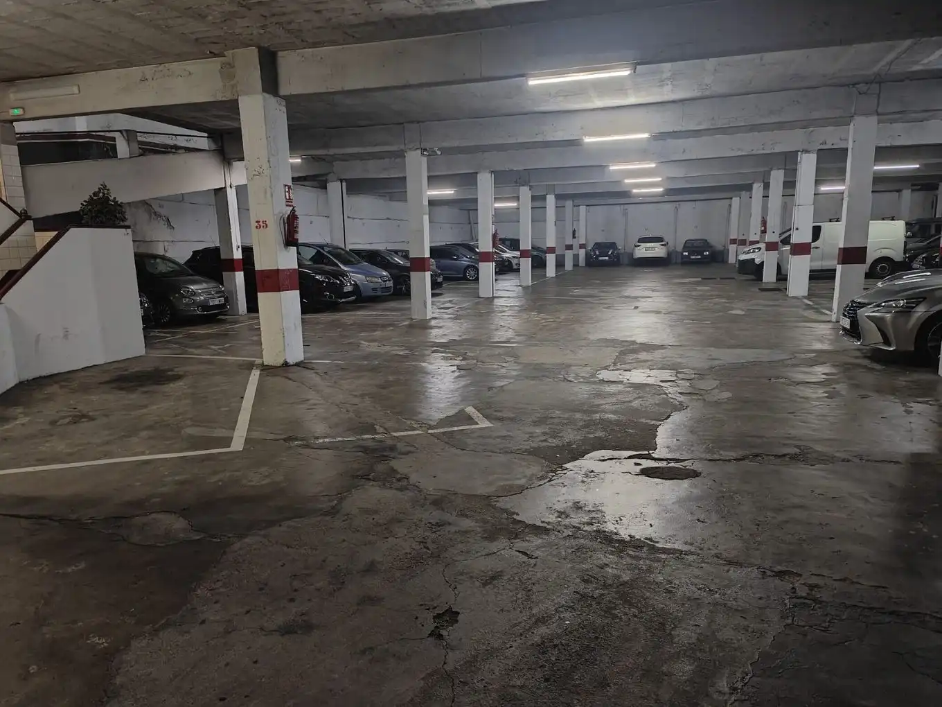 Parking of Garage for rent in Vigo   with Alarm