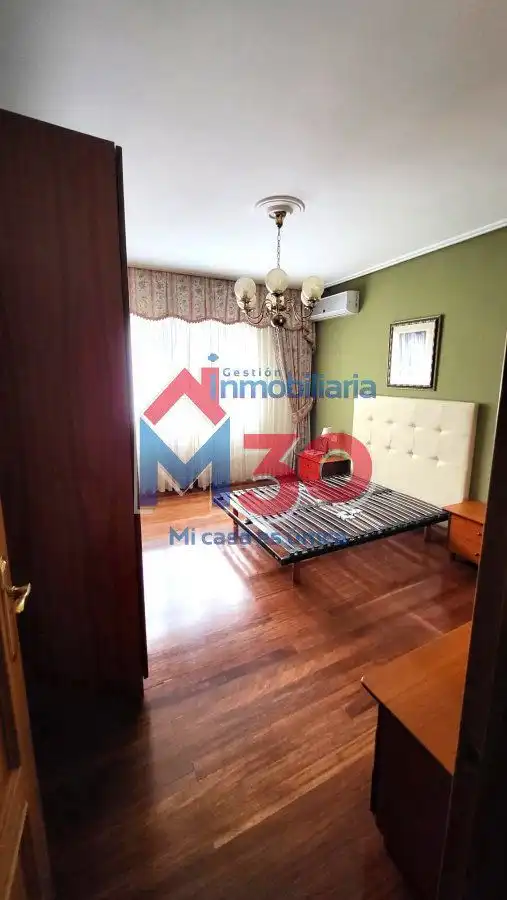 Habitación de Piso en venta en Vitoria - Gasteiz con Calefacción, Parquet y Terraza