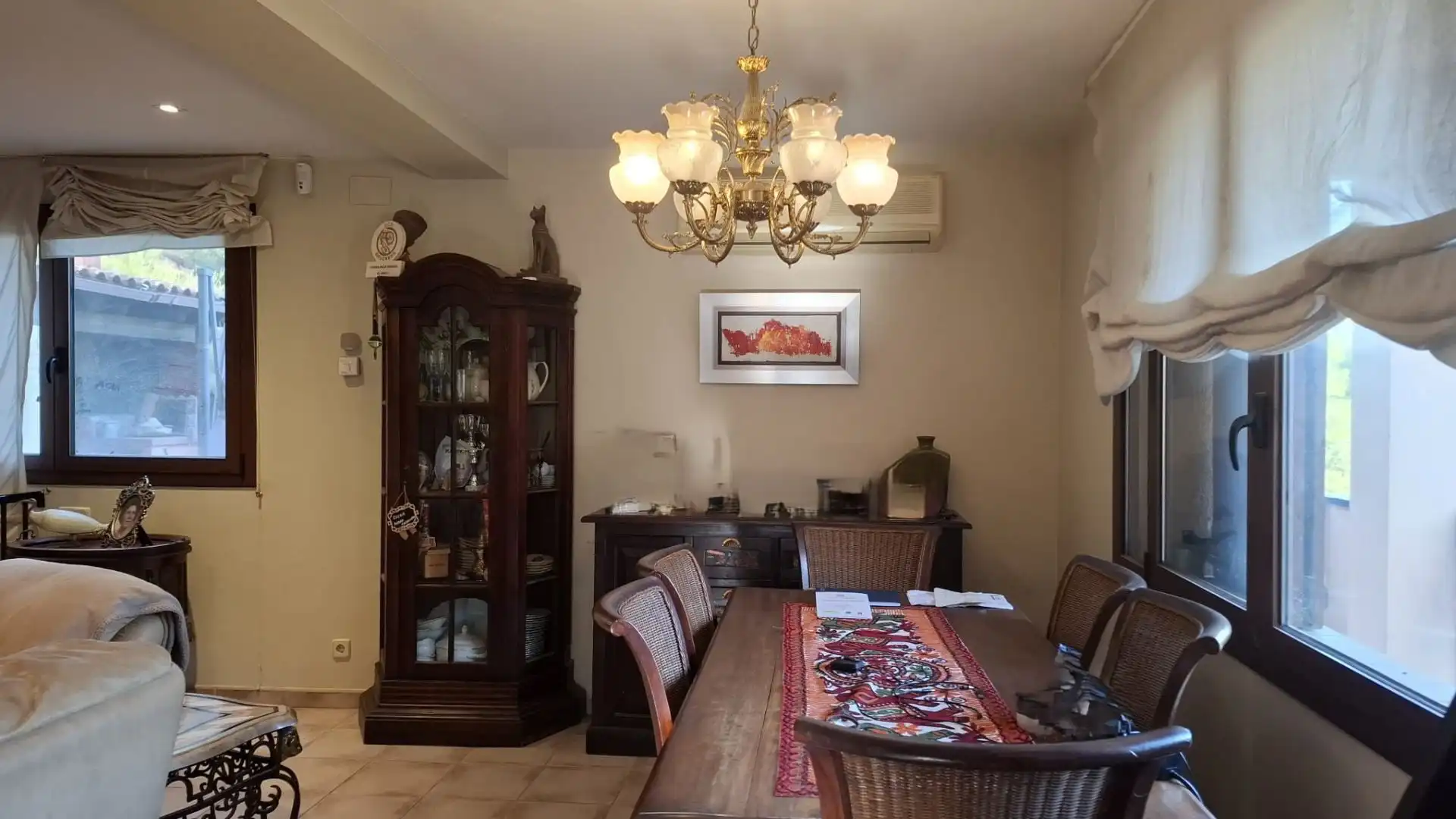 Houses for sale in Vallirana