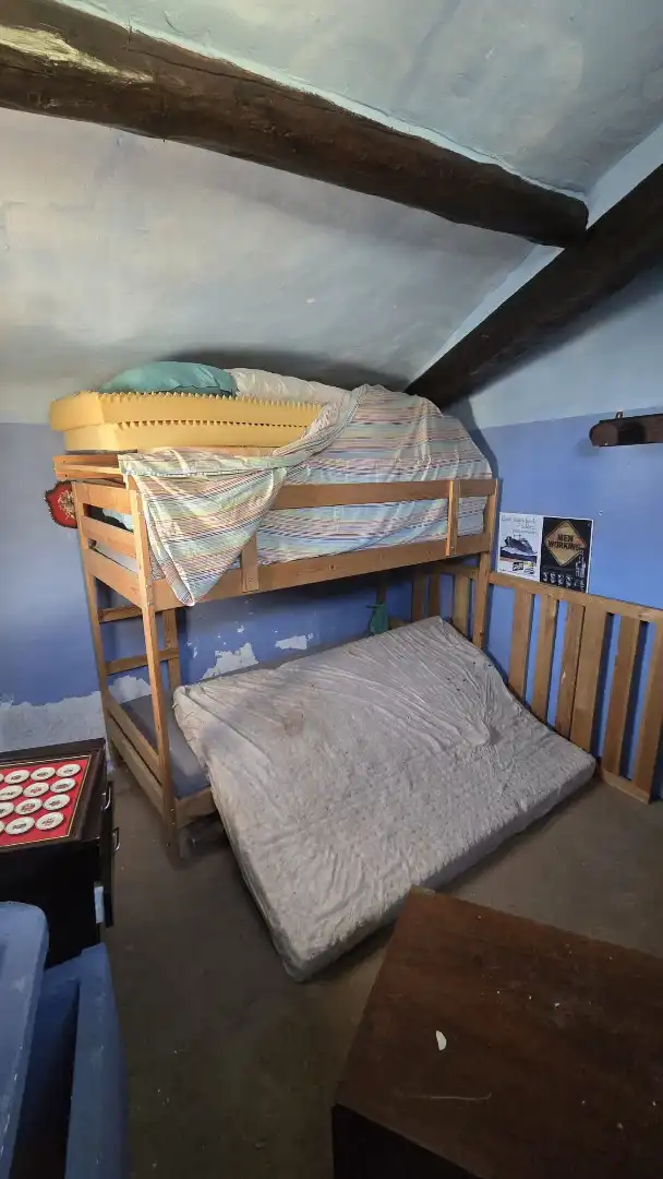 Habitación de Casa o chalet en venta en Buendía con Amueblado y Balcón