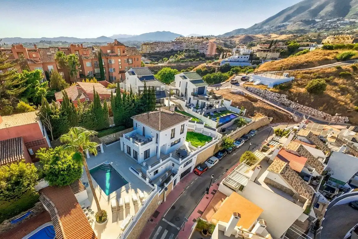 Villa con piscina in vendita a C/ Amapolas, imagen 9