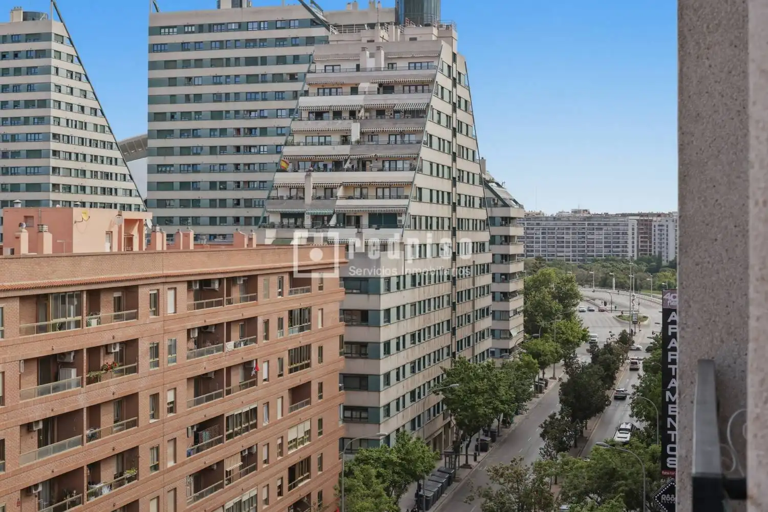 Vista exterior de Pis en venda en Valencia amb Aire condicionat, Terrassa i Moblat