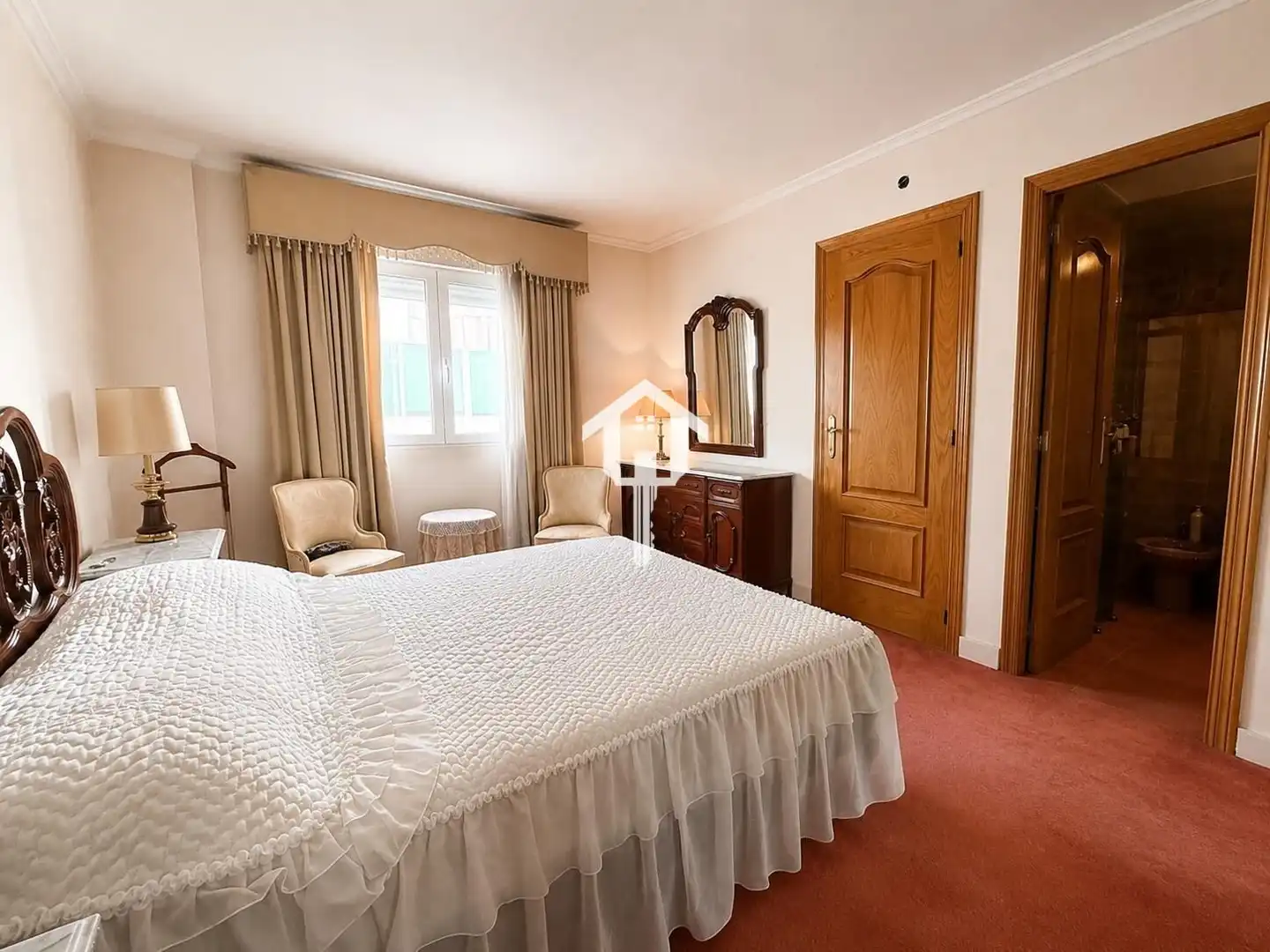 Habitación de Piso en venta en Alicante / Alacant con Aire acondicionado, Calefacción y Amueblado