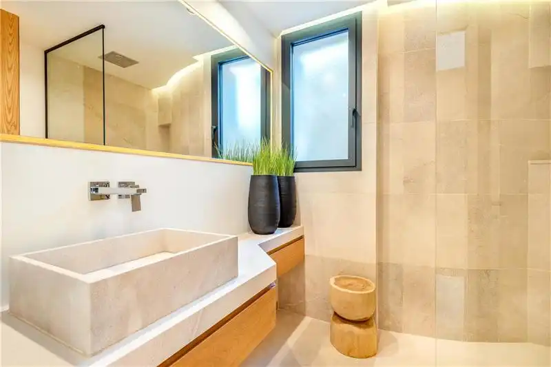 Bathroom of Attic for sale in Calvià  with Air Conditioner, Heating and Terrace