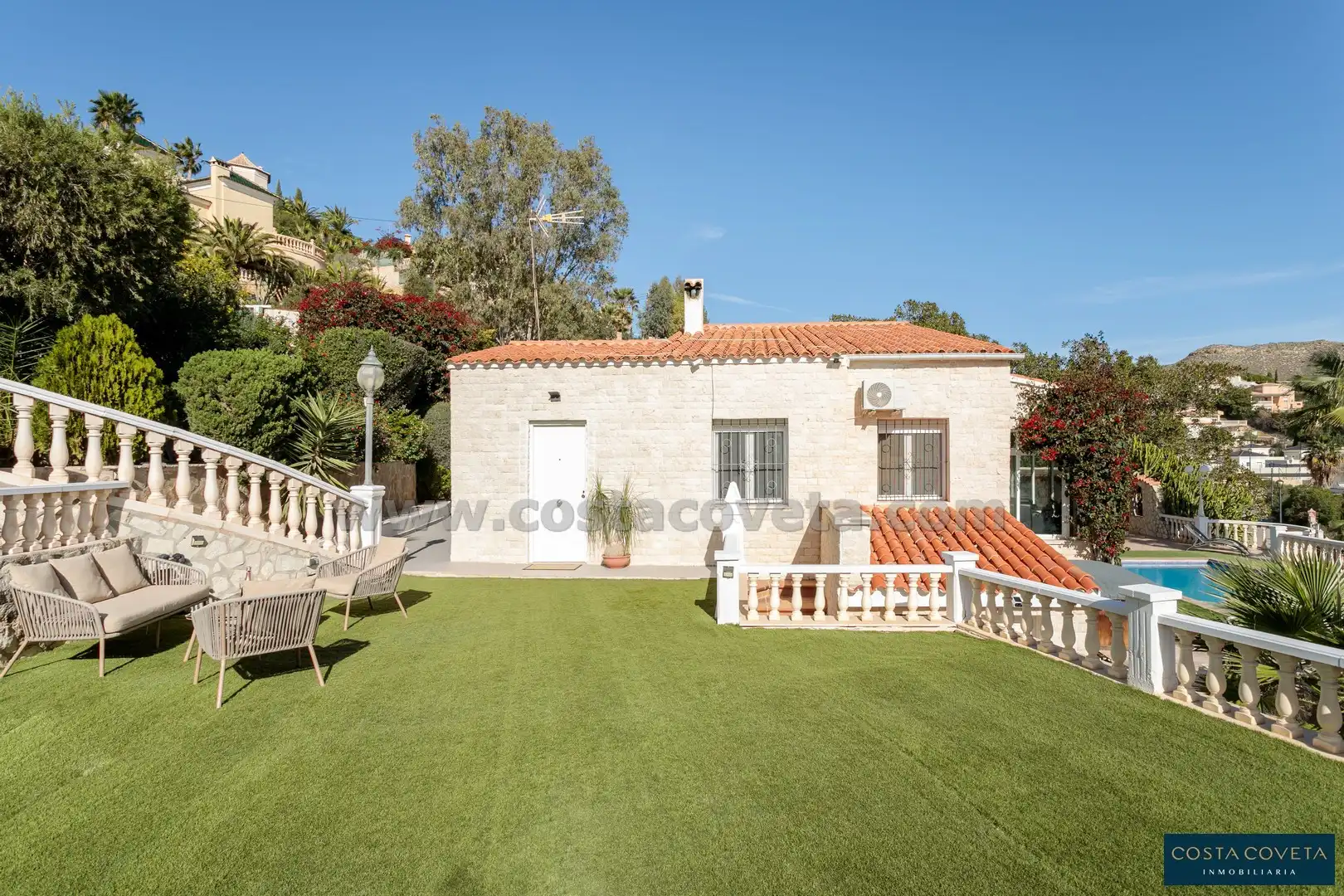 Exterior view of Houses for sale in El Campello  with Air Conditioner, Private garden and Terrace