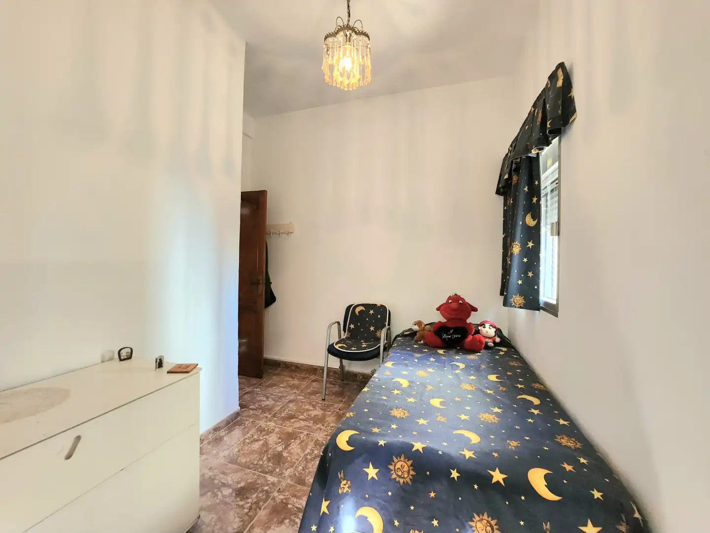 Schlafzimmer von Haus oder Chalet zum Verkauf in Alcalá de Guadaira mit Privatgarten, Terrasse und Abstellraum