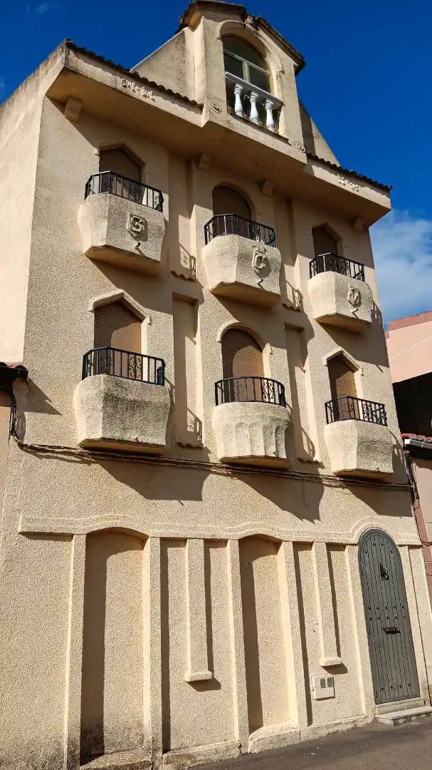 Vista exterior de Casa o xalet en venda en El Bodón  amb Moblat, Forn i Rentadora