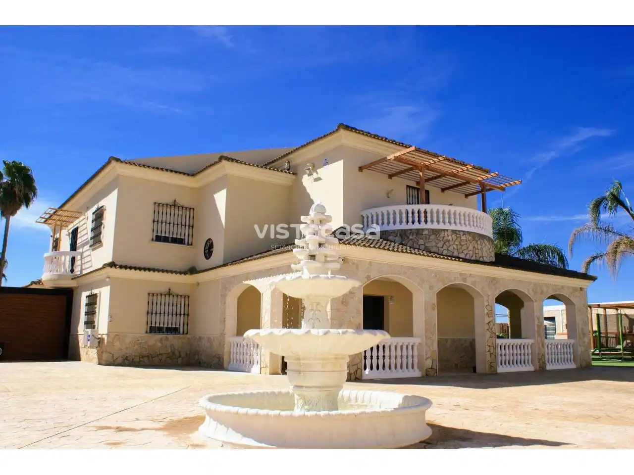Vista exterior de Casa o chalet en venta en Carmona con Aire acondicionado, Calefacción y Jardín privado