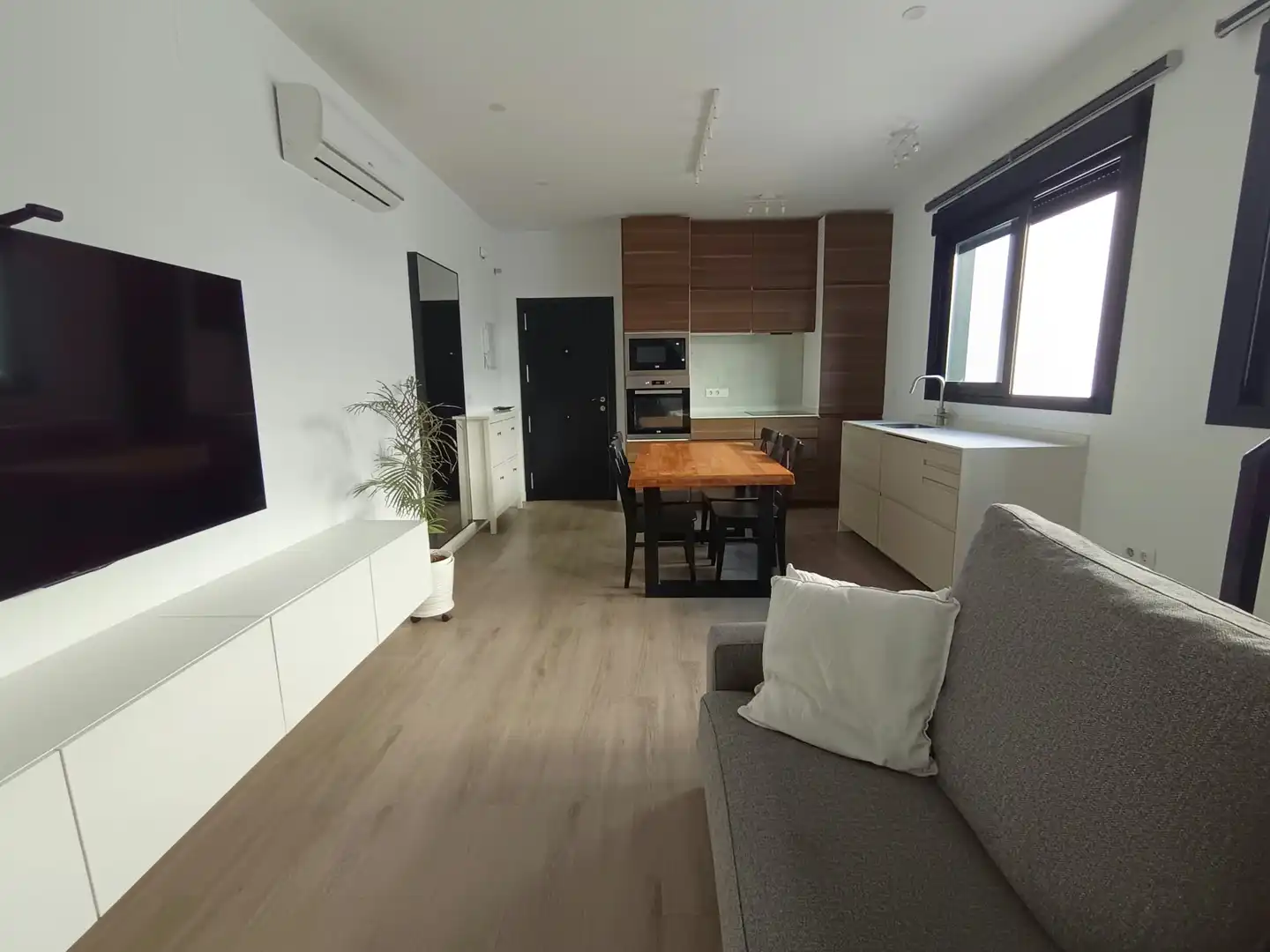 Sala d'estar de Dúplex en venda en Casco Antiguo