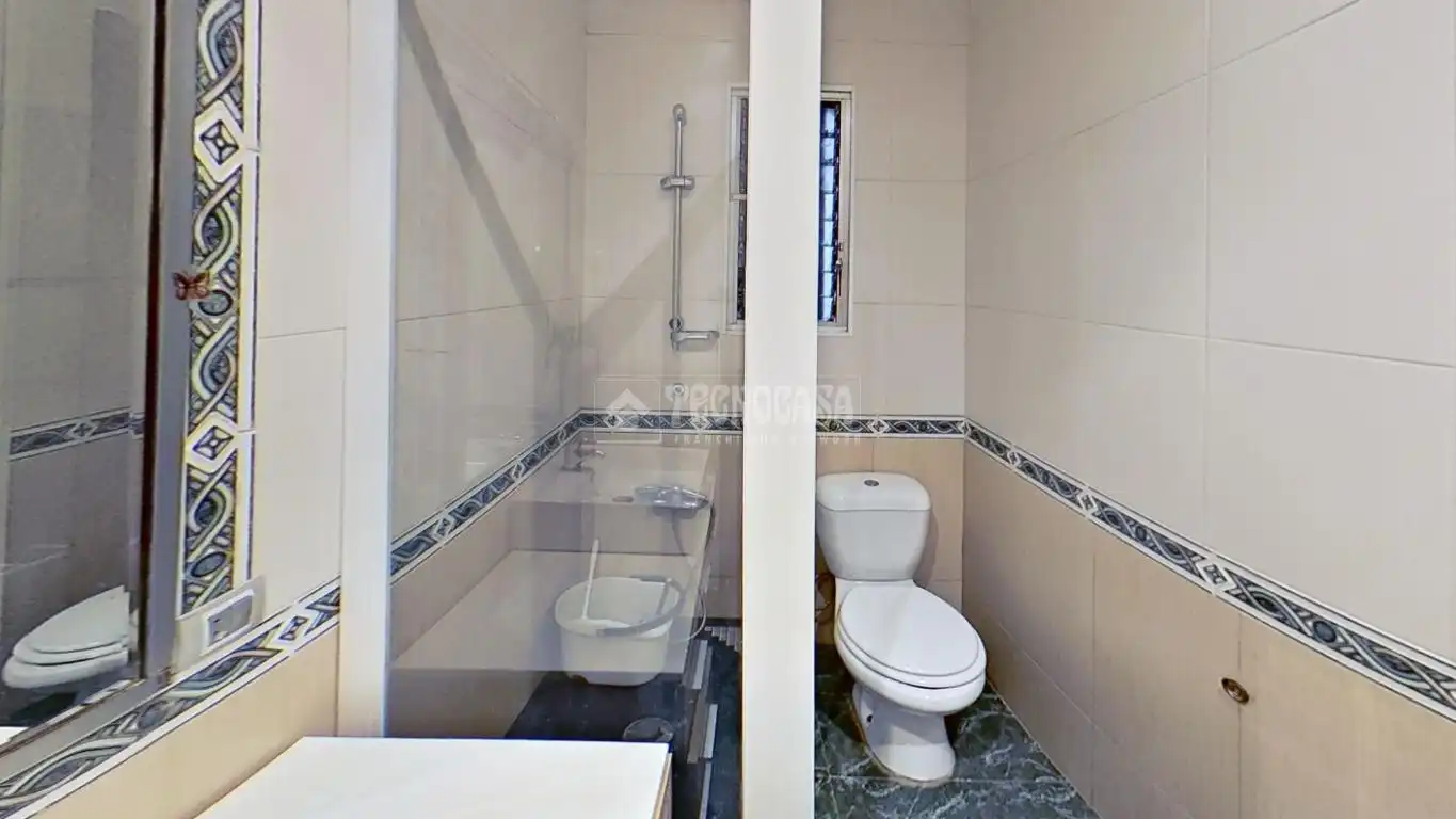 Baño de Piso en venta en Manresa con Calefacción