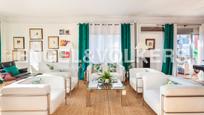 Living room of Apartment for sale in  Madrid Capital  with Air Conditioner, Heating and Parquet flooring