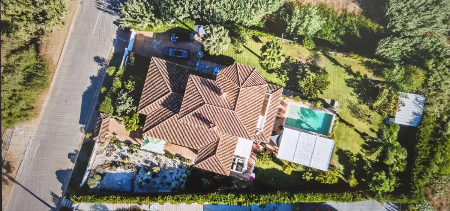 Exterior view of Houses for sale in Sotogrande Costa