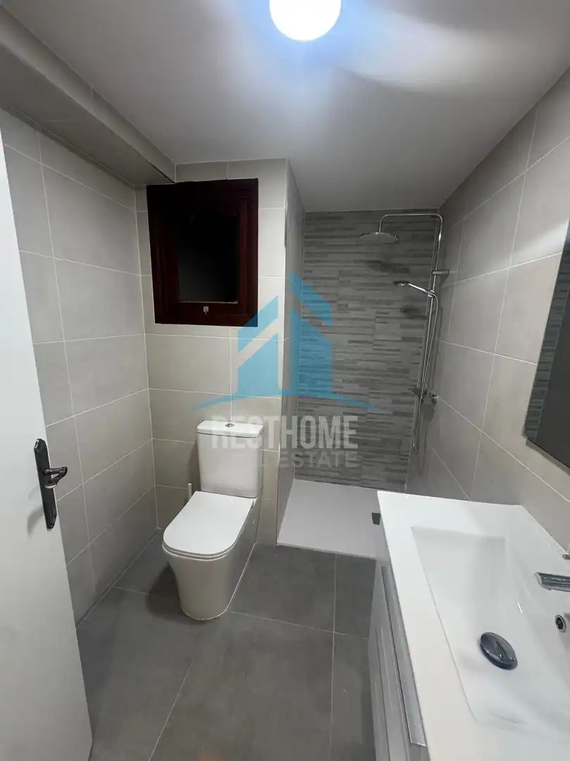 Baño de Piso en venta en Tavernes de la Valldigna con Balcón